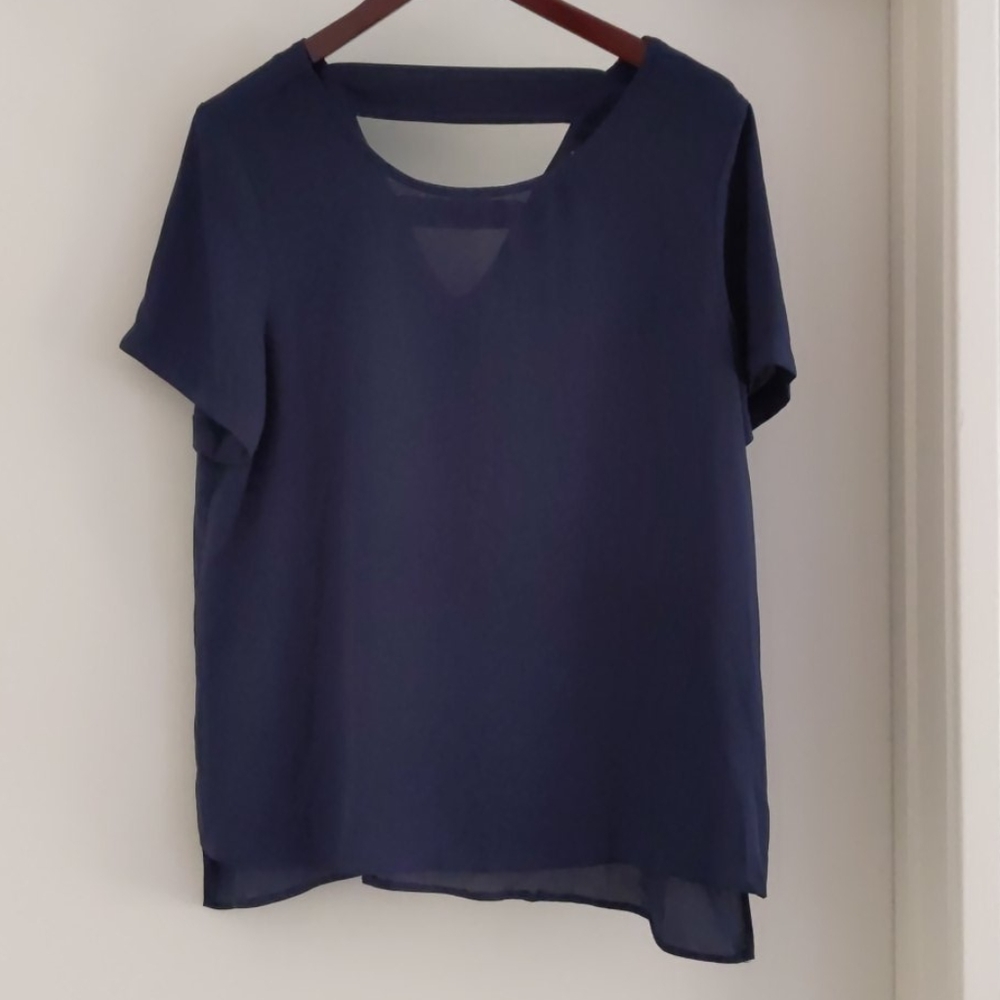 ♻️DONATED♻️ Navy Blue Blouse
